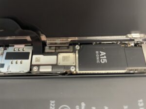 iPhone13